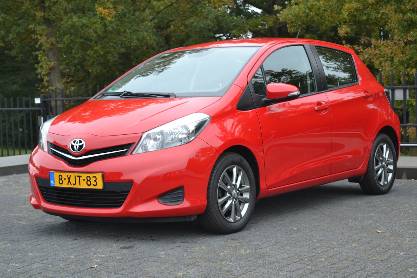 Toyota Yaris - 1.0 VVT-i Business Airco | Camera | 15" Lichtmetaal | Stuurbed.| - AutoWereld.nl