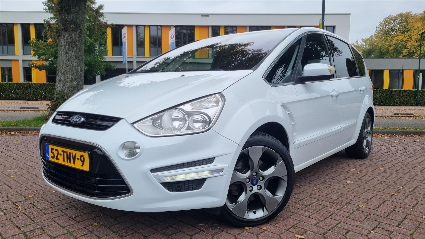 Ford S-Max - 1.6 Ecoboost 160pk 7-pers Titanium Pano/Navi - AutoWereld.nl