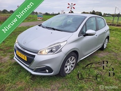 Peugeot 208 - 1.2 PureTech Blue Lion LEES TEKST INRUILKOOPJE
