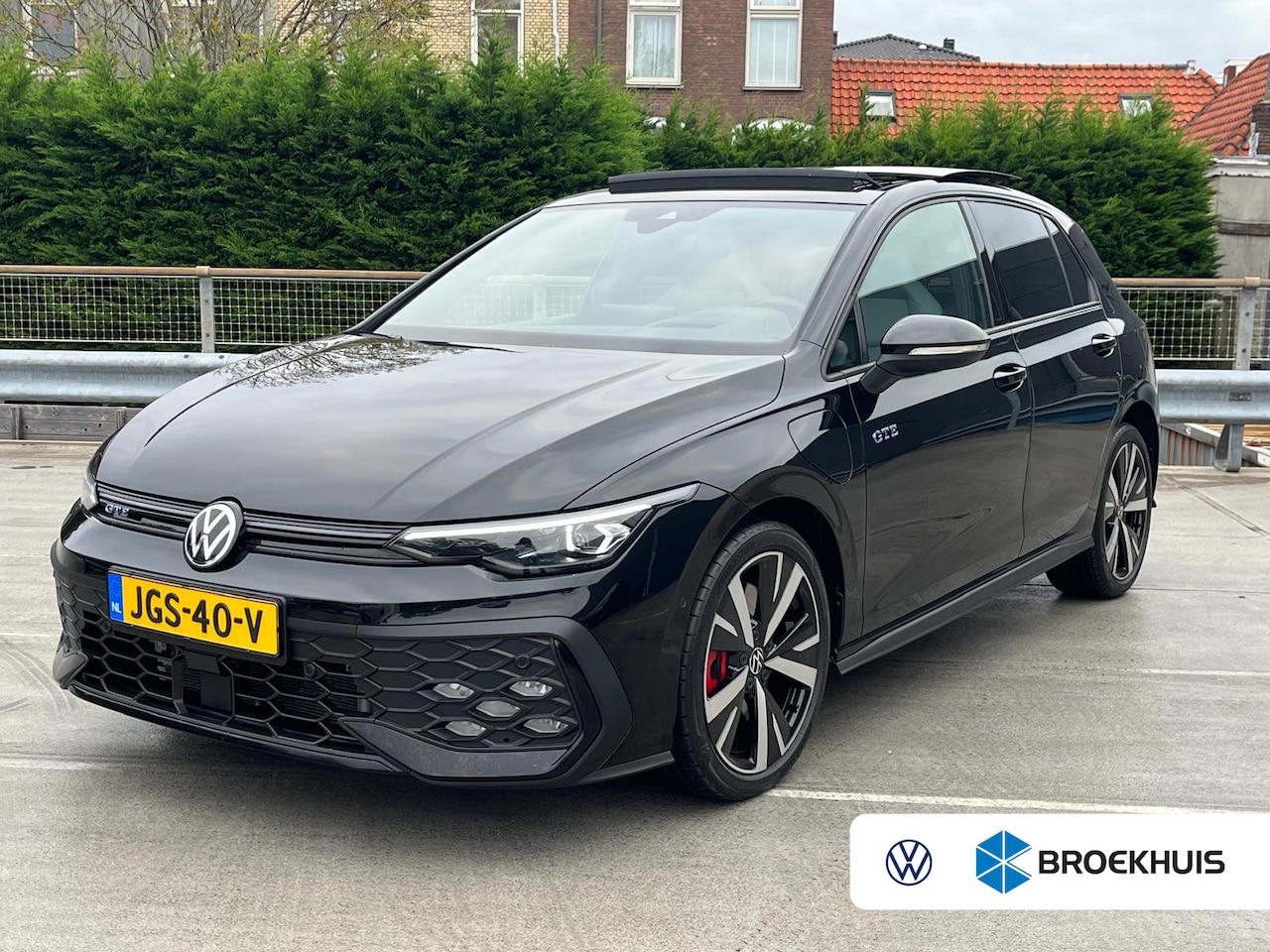 Volkswagen Golf - 1.5 eHybrid GTE 272Pk | Schuif-kanteldak - Head-up display | Elektrisch wegklapbare trekha - AutoWereld.nl