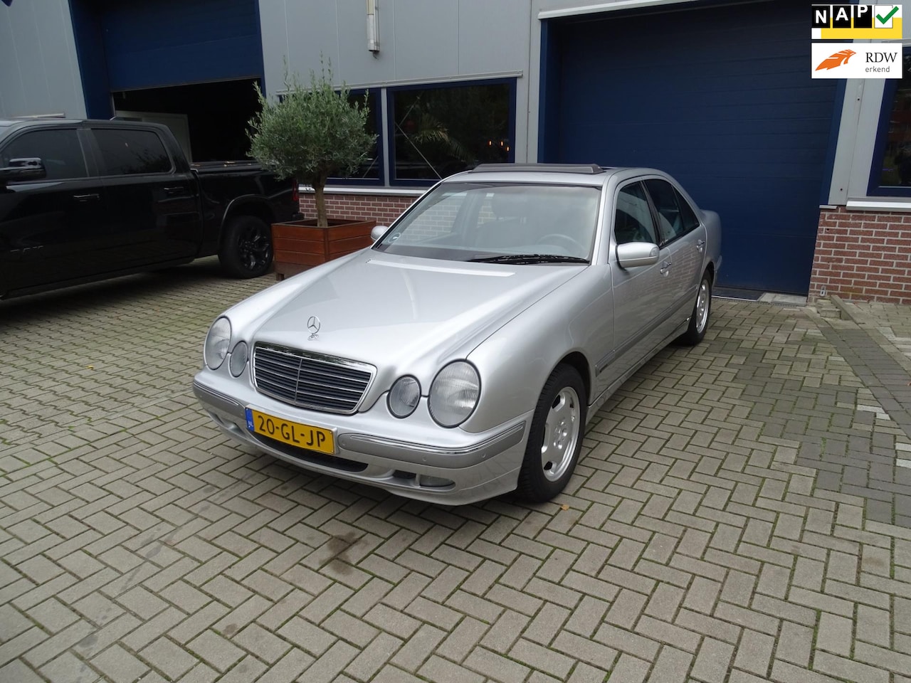 Mercedes-Benz E-klasse - 320 Avantgarde 320 Avantgarde - AutoWereld.nl