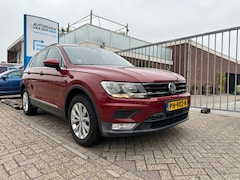 Volkswagen Tiguan - 1.4 TSI ACT Connected Series Elec. Trekhaak Camera Elec. kofferklep DAB+