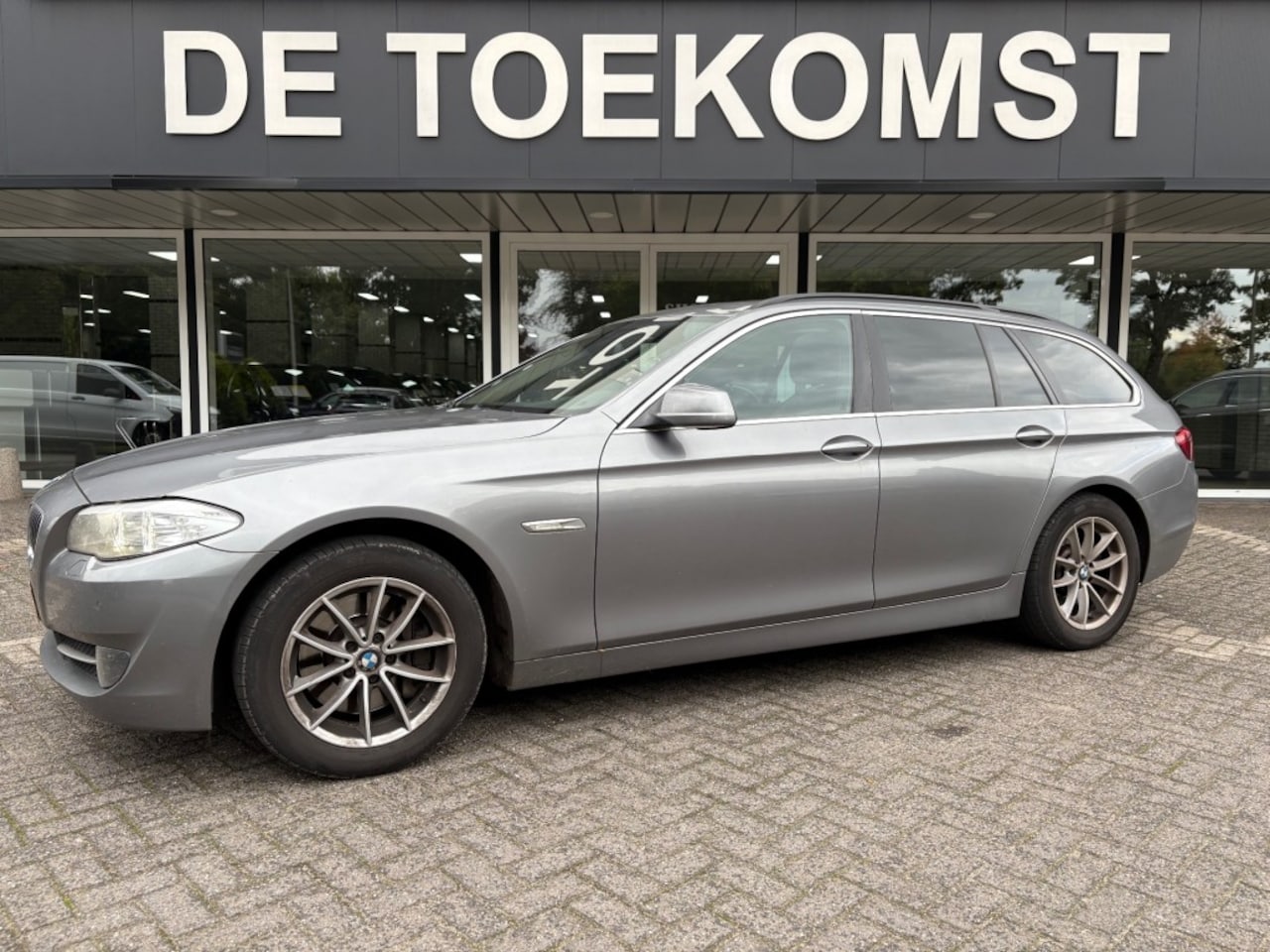 BMW 5-serie - 525D High Exe Autom Panorama Dak Leder Xenon Trekhaak APK 26 - AutoWereld.nl