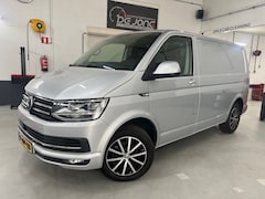 Volkswagen Transporter - 2.0 TDI L1H1 HIGHL. LEER, LED, Stoelverwarming, Camera, Navi