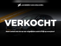 Peugeot 3008 - 1.6 HYbrid4 300 GT Pack * Panoramadak * FOCAL Audio * Massage * Night Vision * SOH 95%