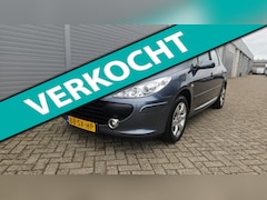 Peugeot 307 - 2.0-16V XS Airco | Licht metaal | Trekhaak | Apk 10-2026