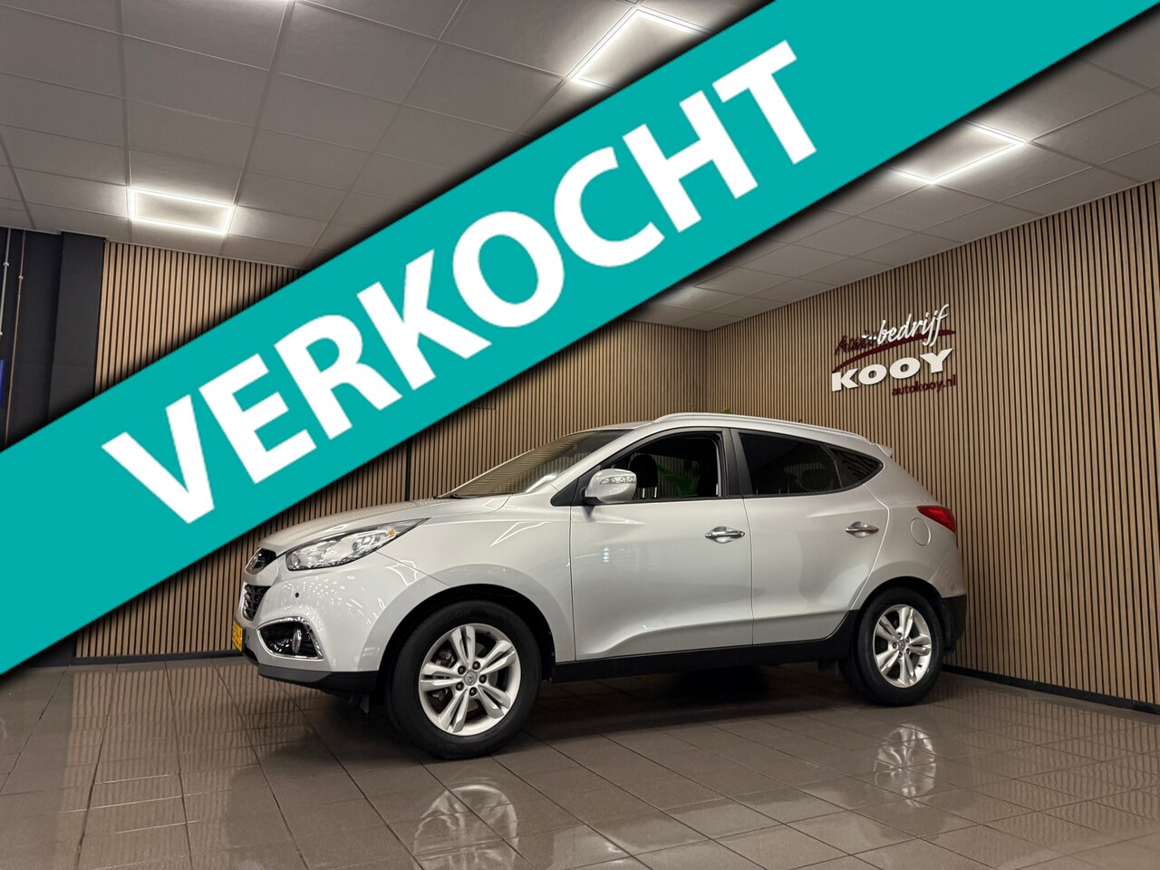 Hyundai ix35 - 2.0i Style * Automaat / Trekhaak / Parkeersensoren / NL Auto * - AutoWereld.nl