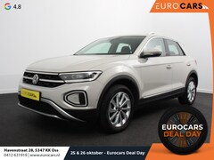 Volkswagen T-Roc - 1.5 TSI Style Climate control Adaptive cruise control Navigatie Lichtmetalen Velgen Airco