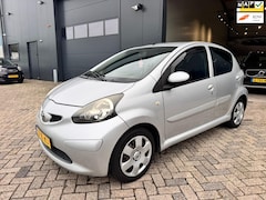Toyota Aygo - 1.0-12V +
