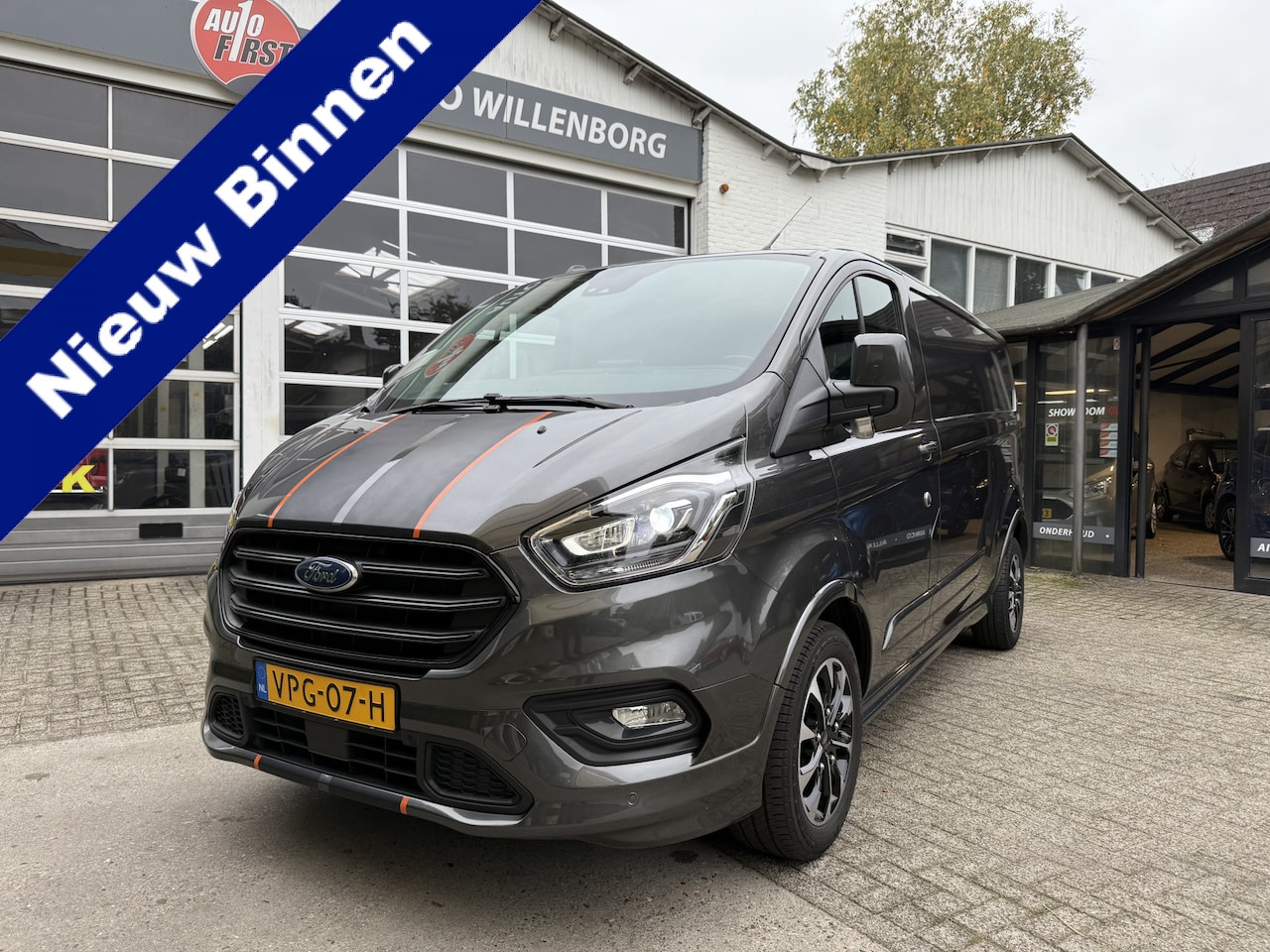 Ford Transit Custom - 320 2.0 TDCI L2H1 Sport 185PK! - AutoWereld.nl