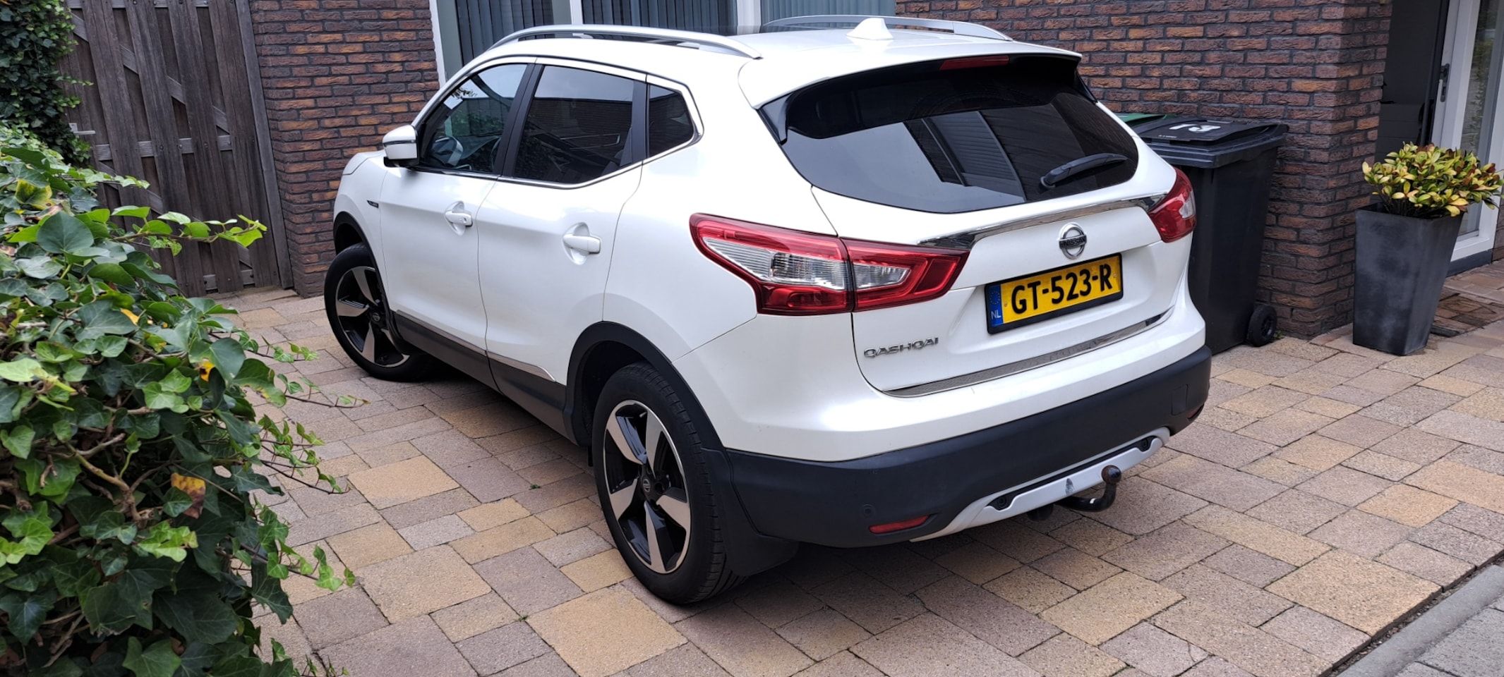 Nissan Qashqai - 1.2 Connect Edition 117pk Connect Edition | Climate Control | Navigatie | Trekhaak | Rondomzicht camera - AutoWereld.nl