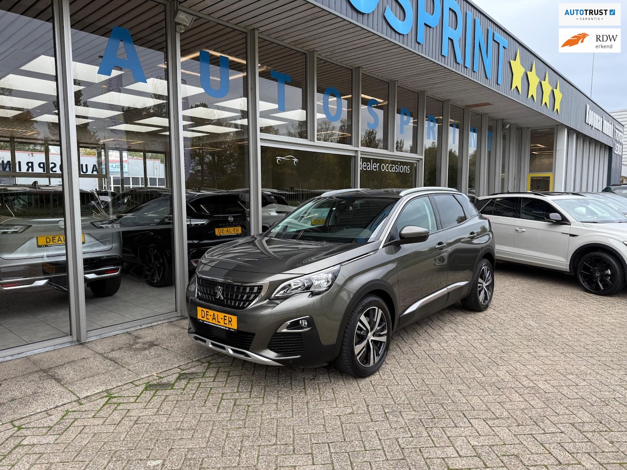 Peugeot 3008 - 1.6 e-THP Allure 165PK AUTOMAAT / TREKHAAK / ACHTERUIT CAMERA - AutoWereld.nl