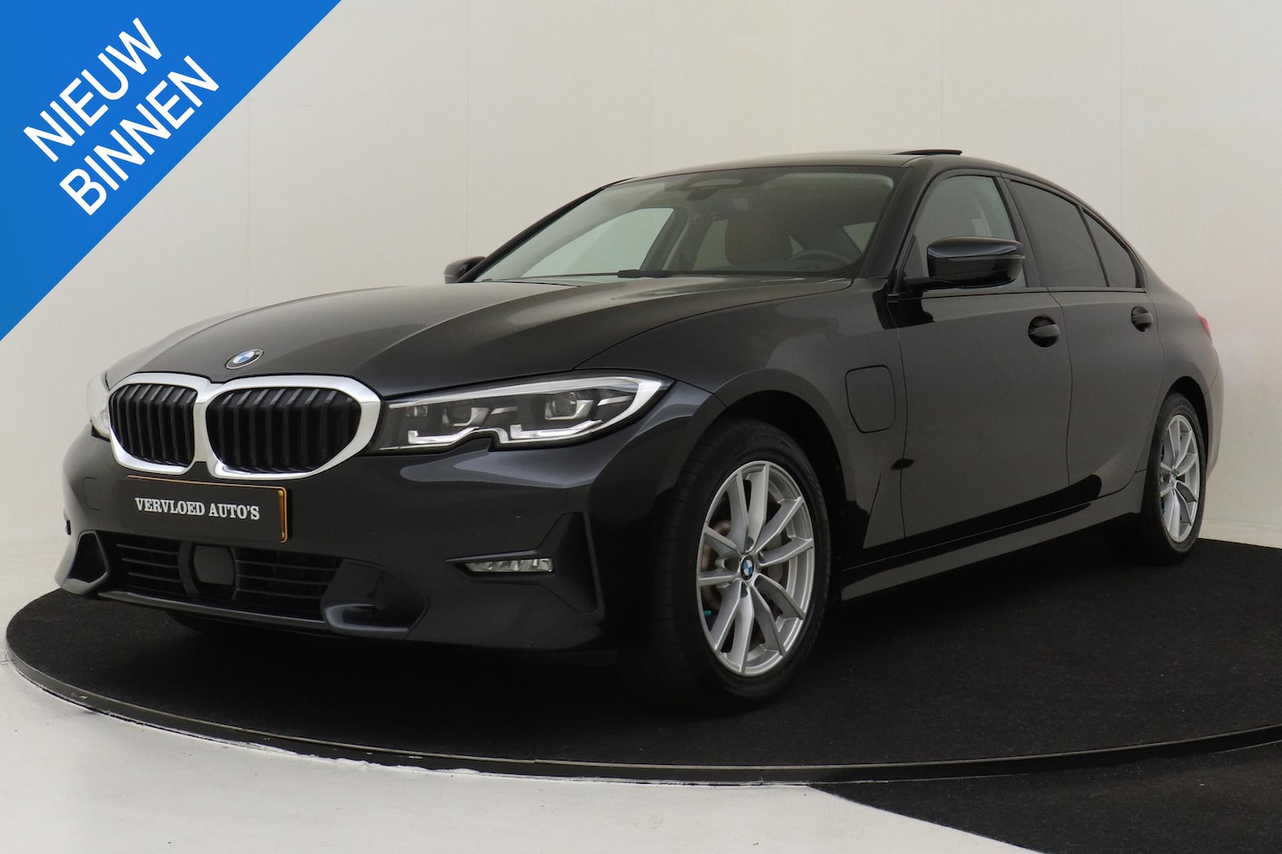 BMW 3-serie - 330e HIGH EXECUTIVE -PANO.DAK|ADAP.CRUISE|SPORT-LINE|PRIVACY.GLAS|STOELVERW.|CARPLAY - AutoWereld.nl