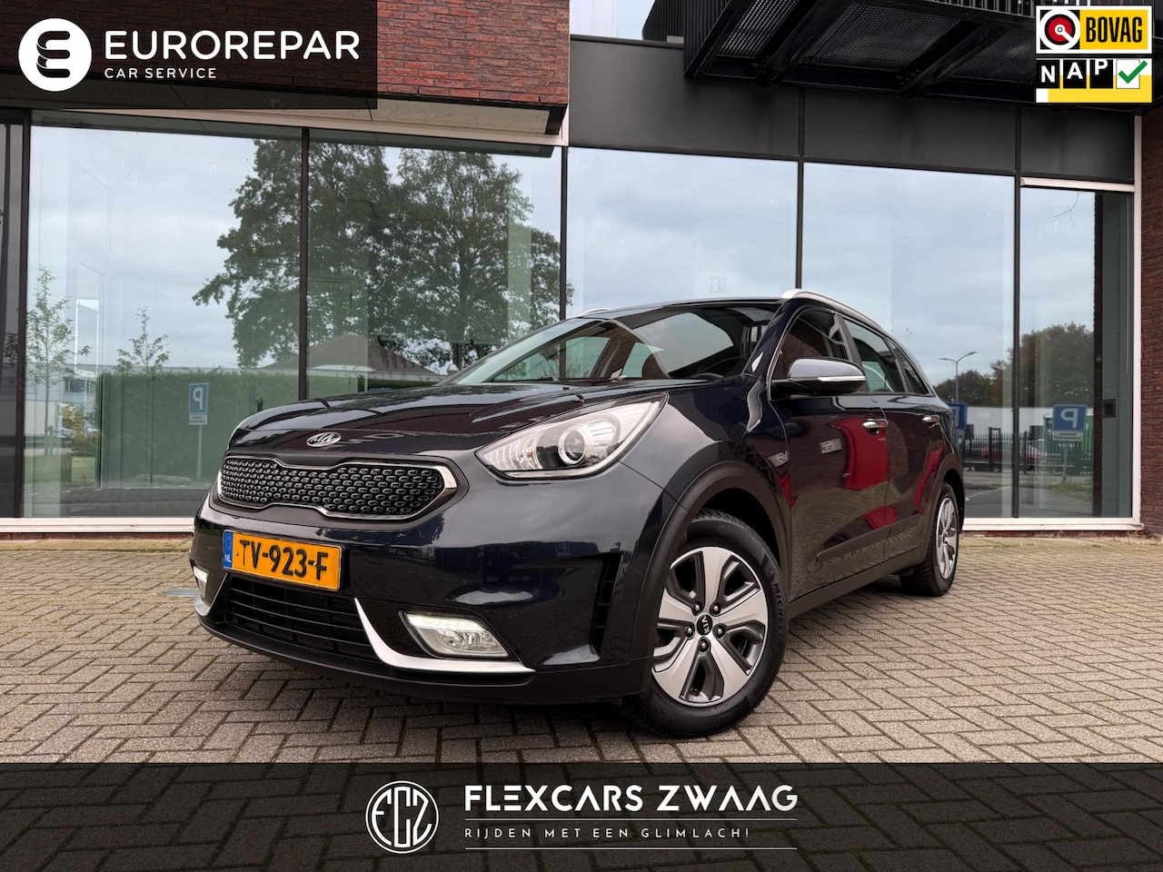 Kia Niro - 1.6 GDi Hybrid DynamicLine - Automaat - Navi - Climate - Trekhaak - AutoWereld.nl