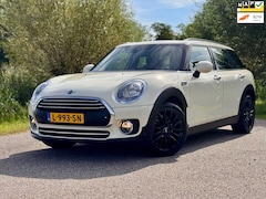 MINI Clubman - 1.5 One Chili Serious Business Leder Navi Camera Stoelverwarming Perfect Onderhouden