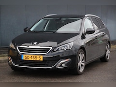 Peugeot 308 SW - 1.2 PureTech Blue Lease Premium Panorama/Navigatie/Parkeeersensor v, a/Stoelverwarming