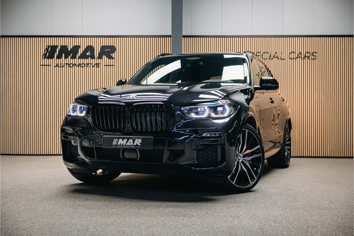 BMW X5 - xDrive45e High Executive | Carbon | Pano | Head-Up | Luchtvering | Trekhaak | Stoelverwarm - AutoWereld.nl