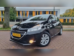 Peugeot 208 - 1.2i Automaat 5drs Envy 1e eigenaar/Clima