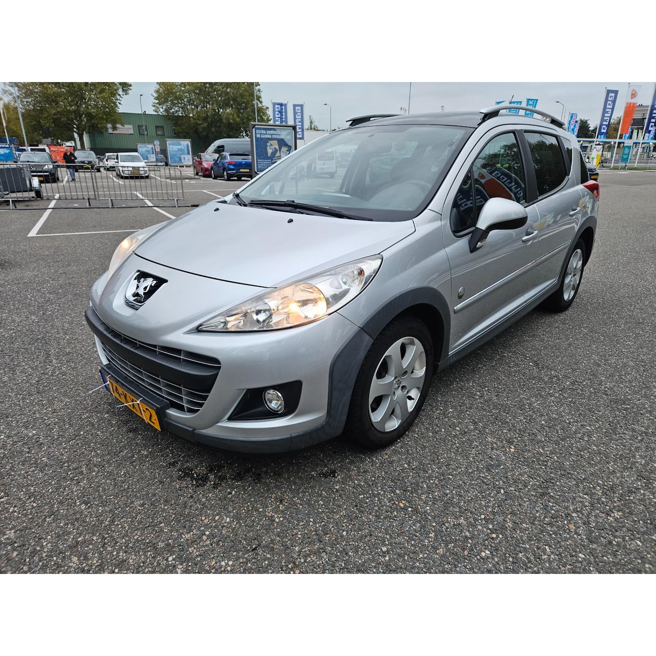 Peugeot 207 SW Outdoor - 1.6 VTi 1.6 VTi - AutoWereld.nl
