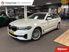 BMW 5-serie Touring - 520e Business Edition Plus / leder /camera / panorama-dak / head-up