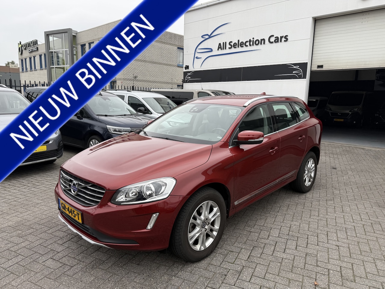 Volvo XC60 - 2.0 T5 FWD Summum - Navigatie - Volleder - Afn-Trekhaak - Origineel Nederlands - Volledig - AutoWereld.nl
