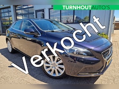 Volvo V40 - 1.5 T3 Momentum Camera | Verwarmd stoelen | Automaat