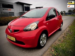 Toyota Aygo - 1.0-12V, tweede eigenaar, nieuwe apk, dealeronderhouden