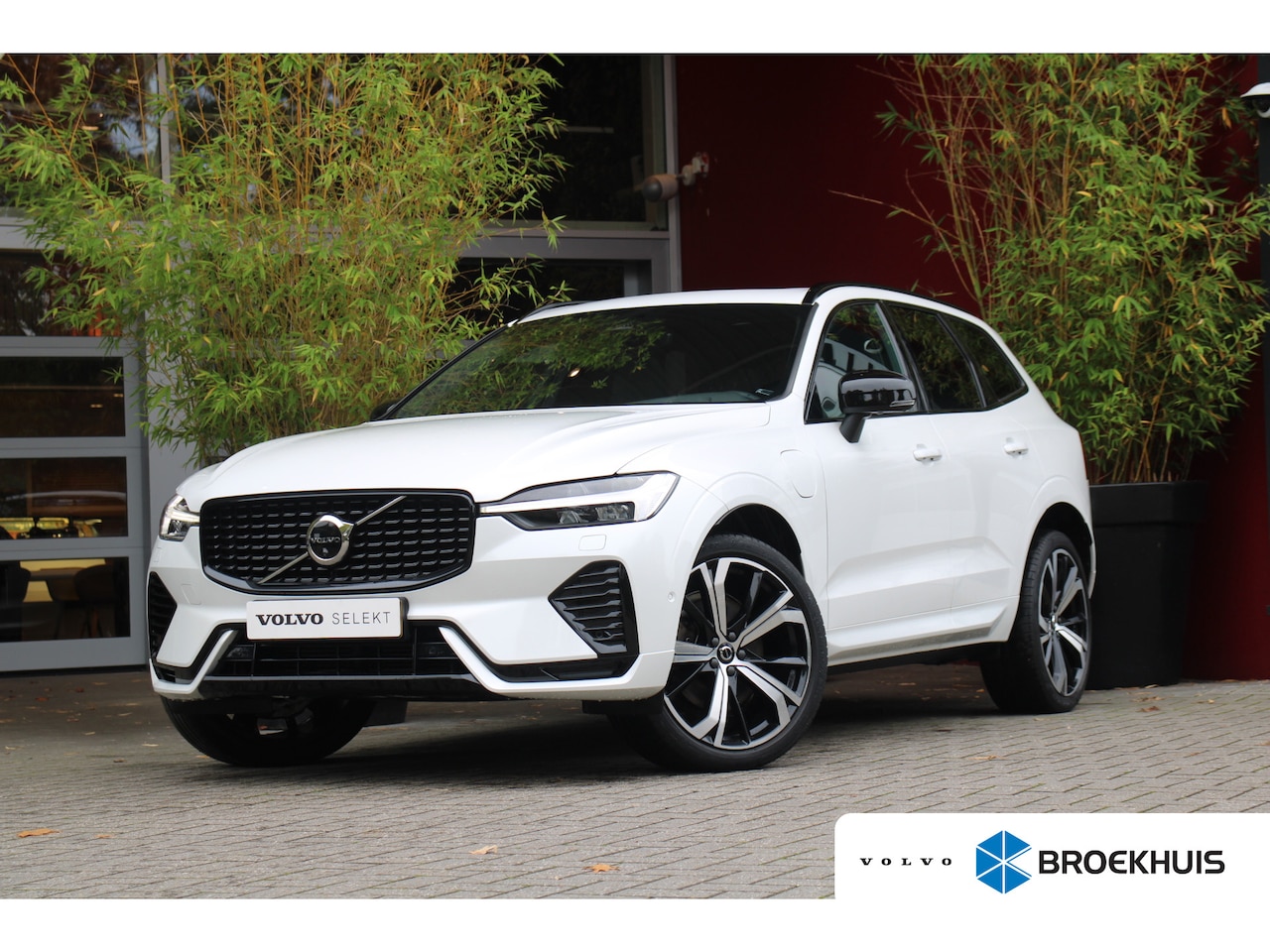 Volvo XC60 - 2.0 Recharge T6 AWD R-Design | Panoramadak | 360 Camera | Memory | Harman/Kardon - AutoWereld.nl