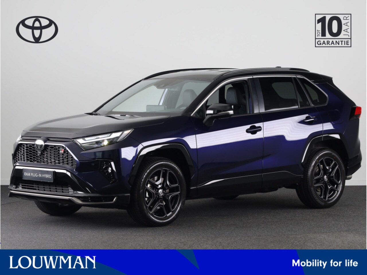 Toyota RAV4 - 2.5 Plug-in Hybrid AWD GR SPORT | NIEUW & DIRECT LEVERBAAR | PLUS PAKKET | PANORAMADAK | P - AutoWereld.nl