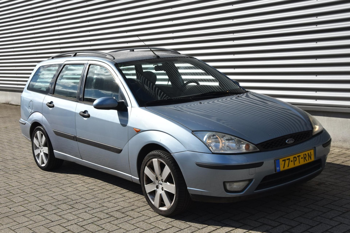 Ford Focus Wagon - 1.6-16V Futura Airco Leder Trekhaak Nette Auto !! - AutoWereld.nl