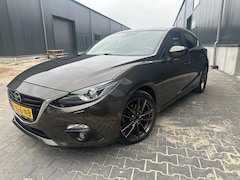 Mazda 3 - 3 2.0 TS