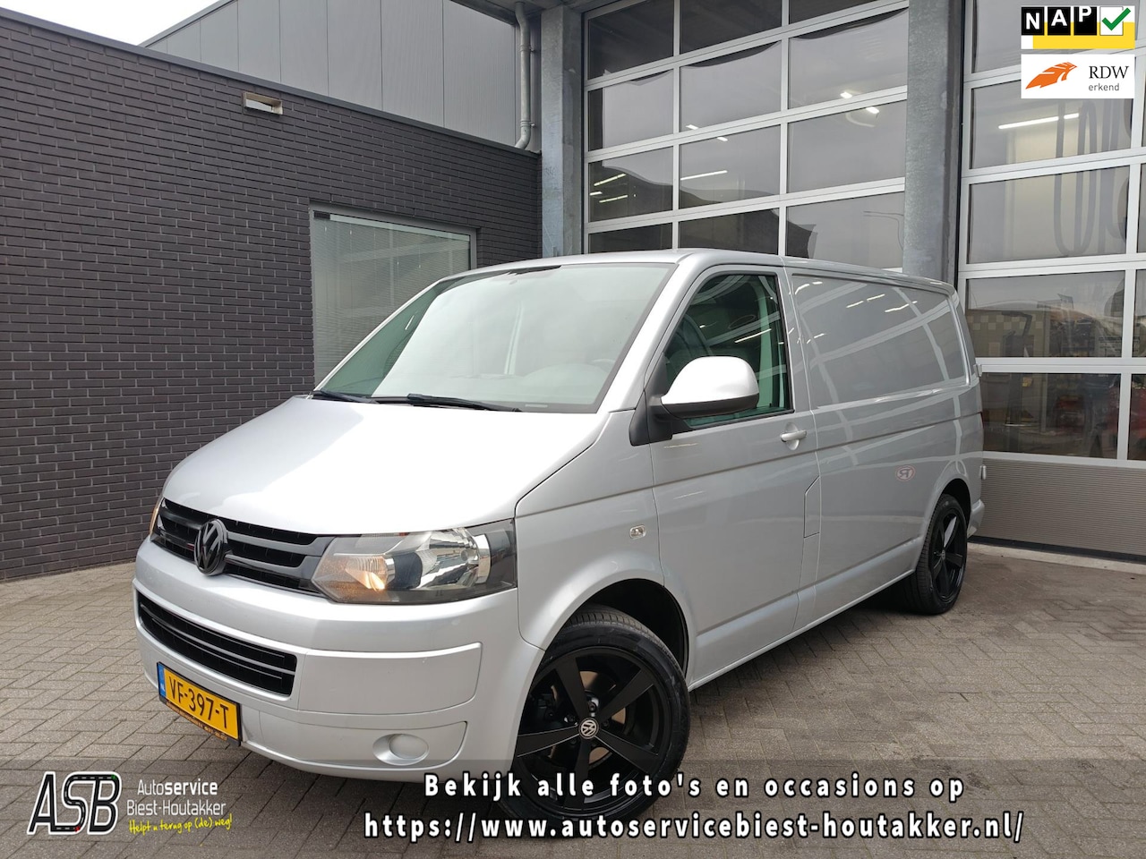 Volkswagen Transporter - 2.0 TDI L1H1 BM T800 Baseline DC Budgetline | EURO 5 | Cruise | Trekhaak | Airco | 19" LMV - AutoWereld.nl
