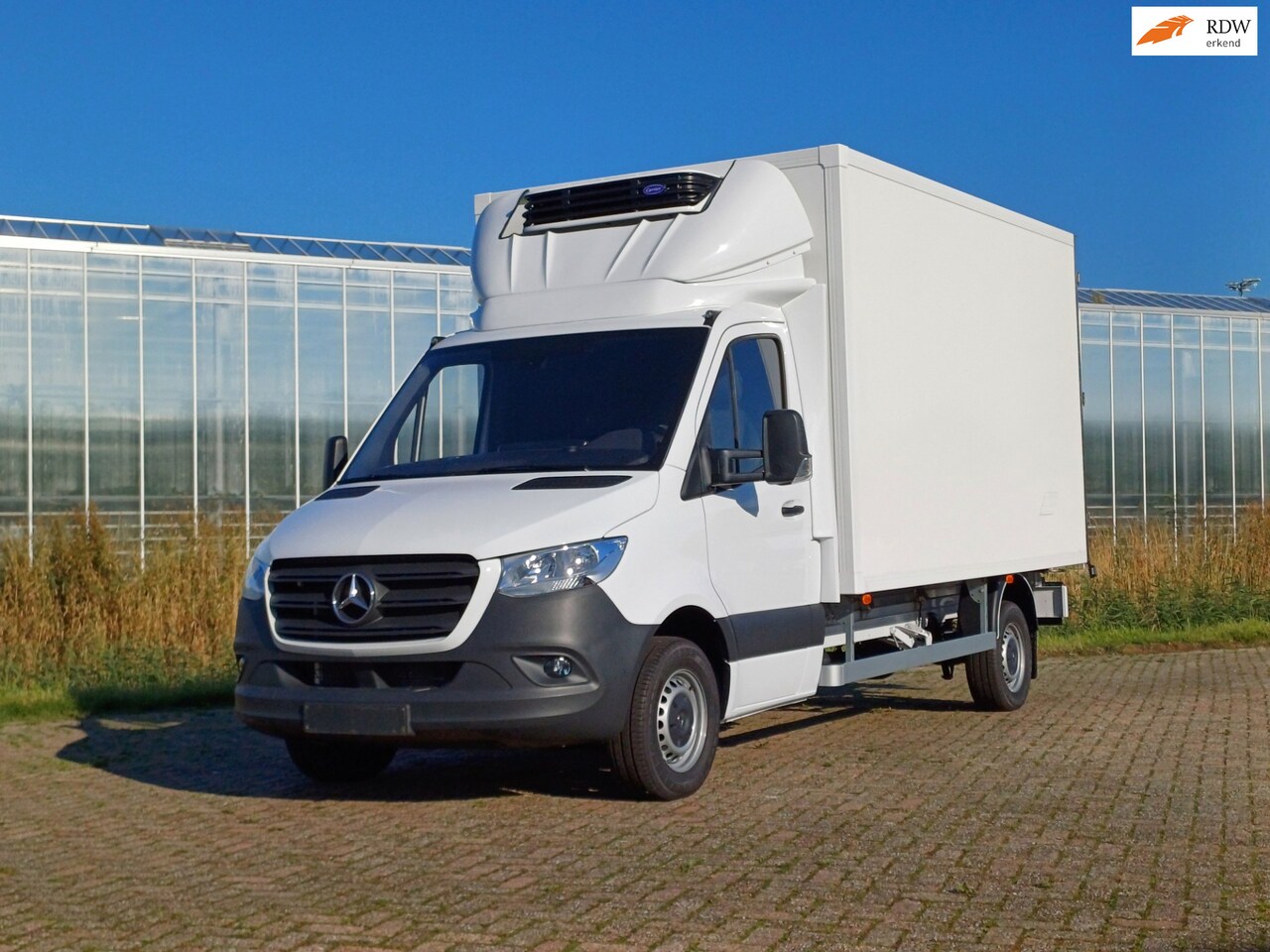 Mercedes-Benz Sprinter - 317 Koelwagen Dag en Nacht - AutoWereld.nl