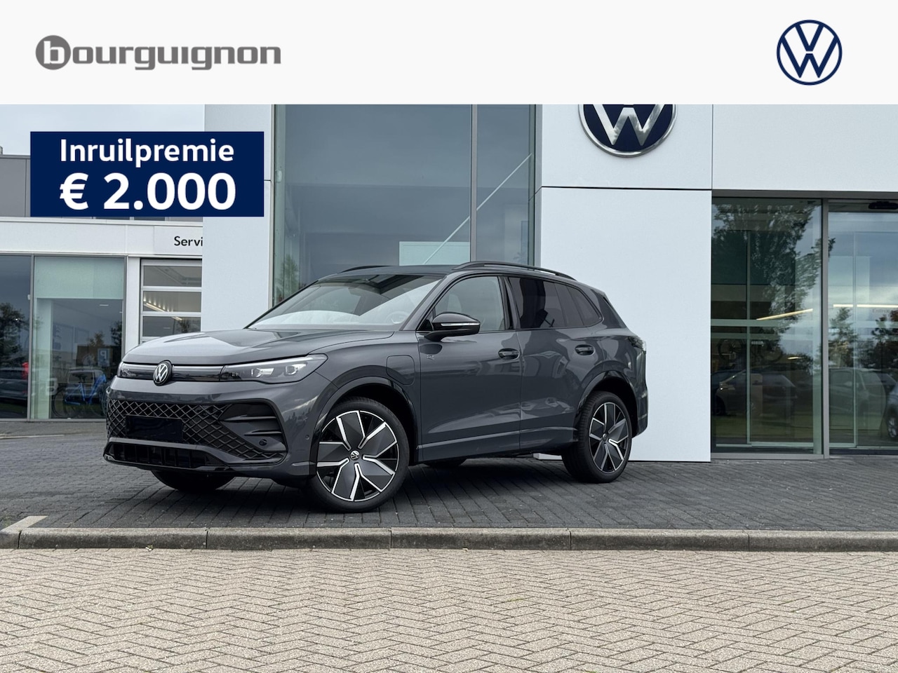 Volkswagen Tiguan - R-Line Edition 1.5 eHybrid 204 PK | Trekhaak | Adaptief Onderstel | Stoel & Stuur Verwarmi - AutoWereld.nl