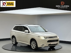 Mitsubishi Outlander - 2.0 PHEV Instyle+ Hybride | Leer | Open dak | Trekhaak