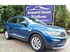 Volkswagen Tiguan - 1.5 TSI Life DSG Eerste eigenaar 30.000 km