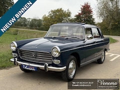 Peugeot 404 - Sedan