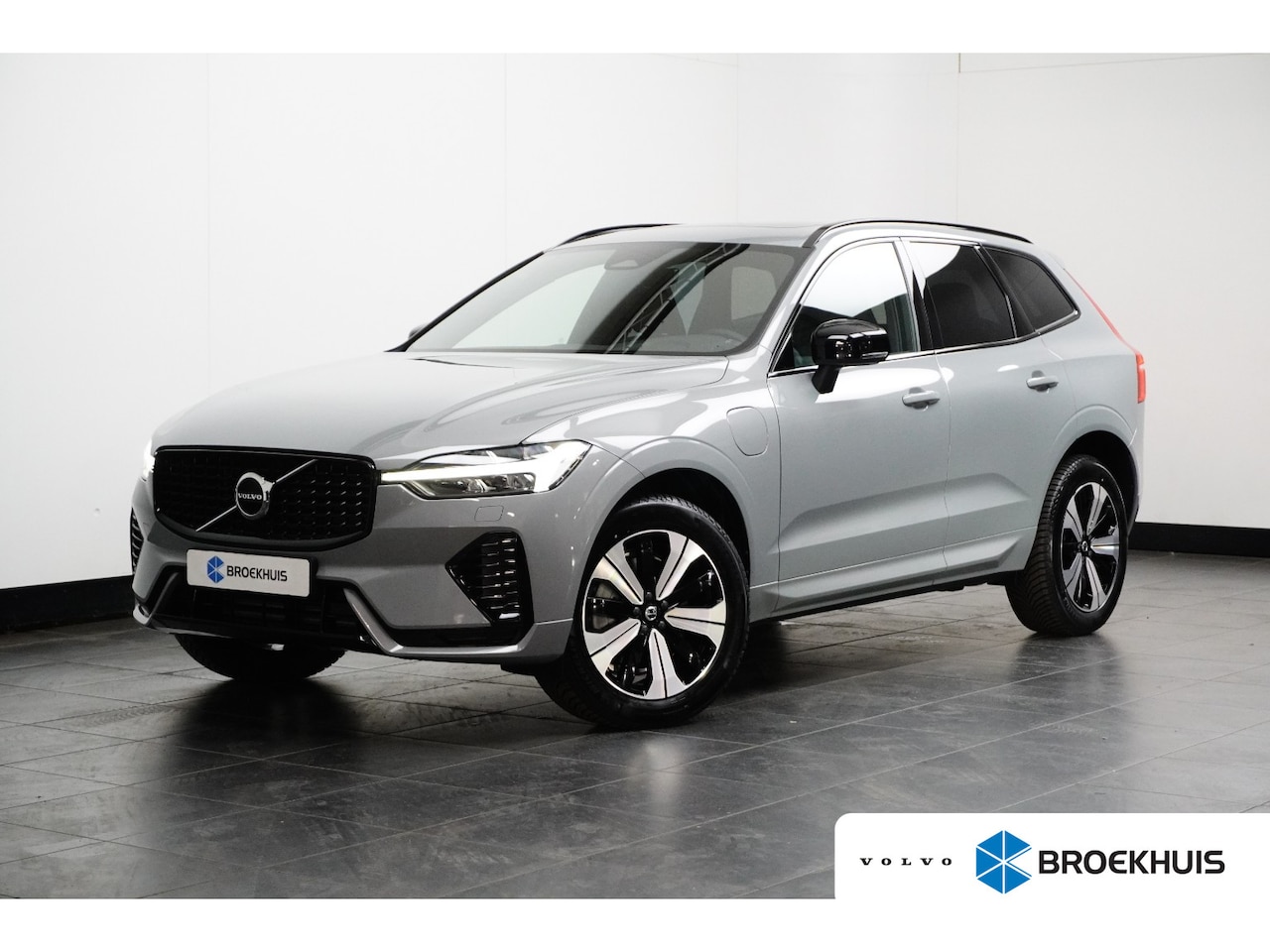 Volvo XC60 - T6 Plus Dark | Trekhaak | Panoramadak | BLIS | - AutoWereld.nl