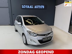 Hyundai i20 - 1.2i i-Motion | TREKHAAK| AIRCO | PDC | ELEK.RAMEN | APK | NAP