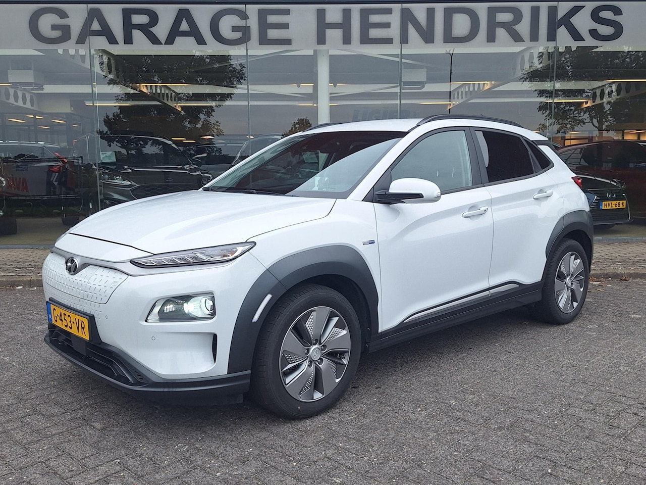 Hyundai Kona Electric - EV Premium 64 kWh | NAVI | CAMERA | LED | (occasion) - AutoWereld.nl