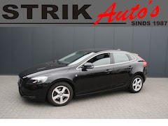Volvo V40 - 2.0 D2 EURO 6 Ocean Race Business - LEDER - XENON - NAVIGATIE - CAMERA
