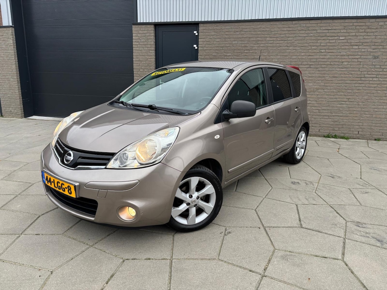 Nissan Note - 1.6 Acenta|Hoge Instap AUTOMAAT|Airco | Cruise Control|Trekhaak|Navi - AutoWereld.nl