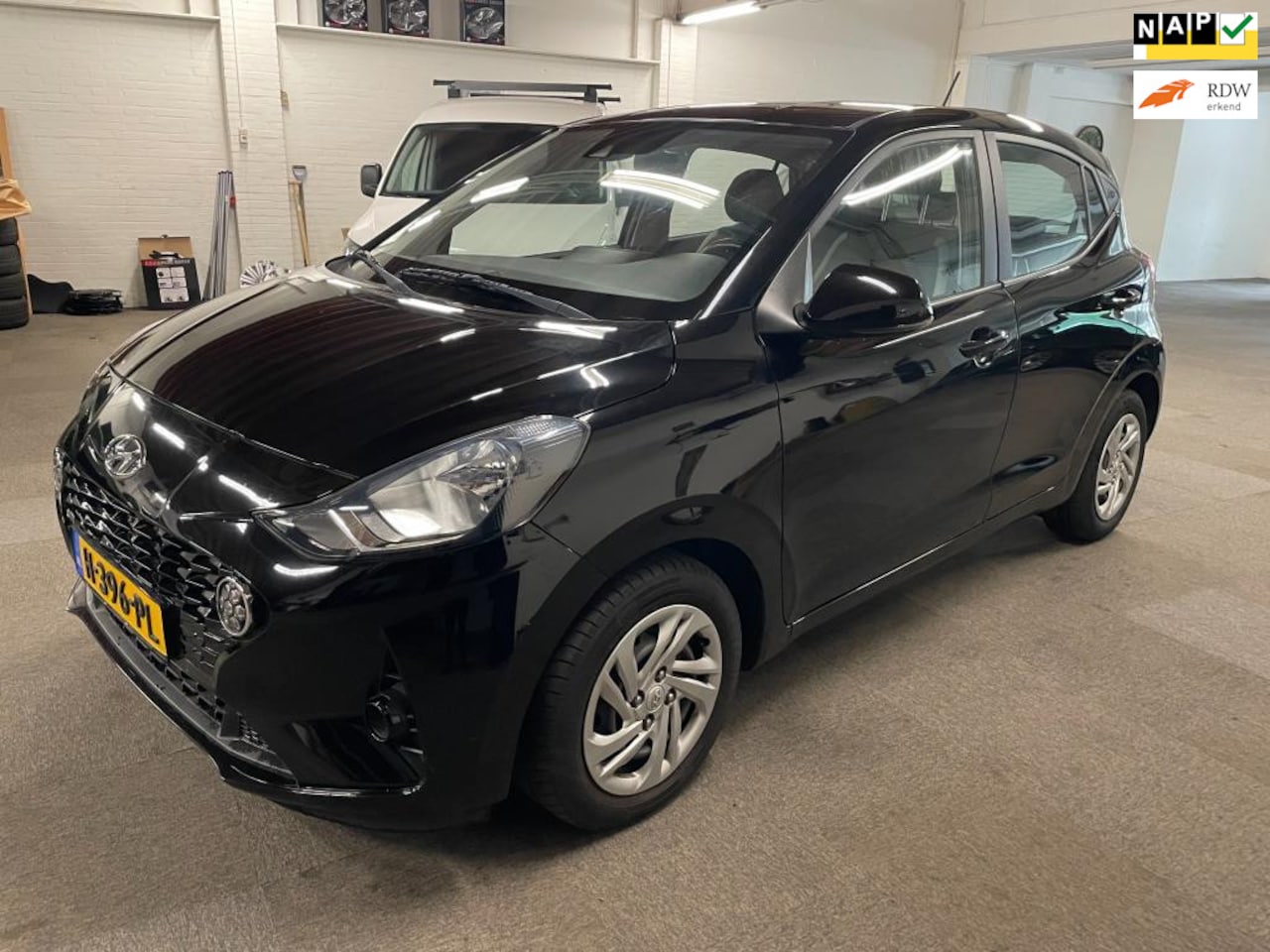 Hyundai i10 - 1.0 Comfort 5-zits Automaat - AutoWereld.nl