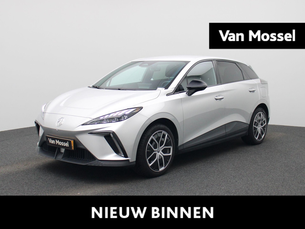 MG 4 - MG4 64 kWh Luxury - AutoWereld.nl