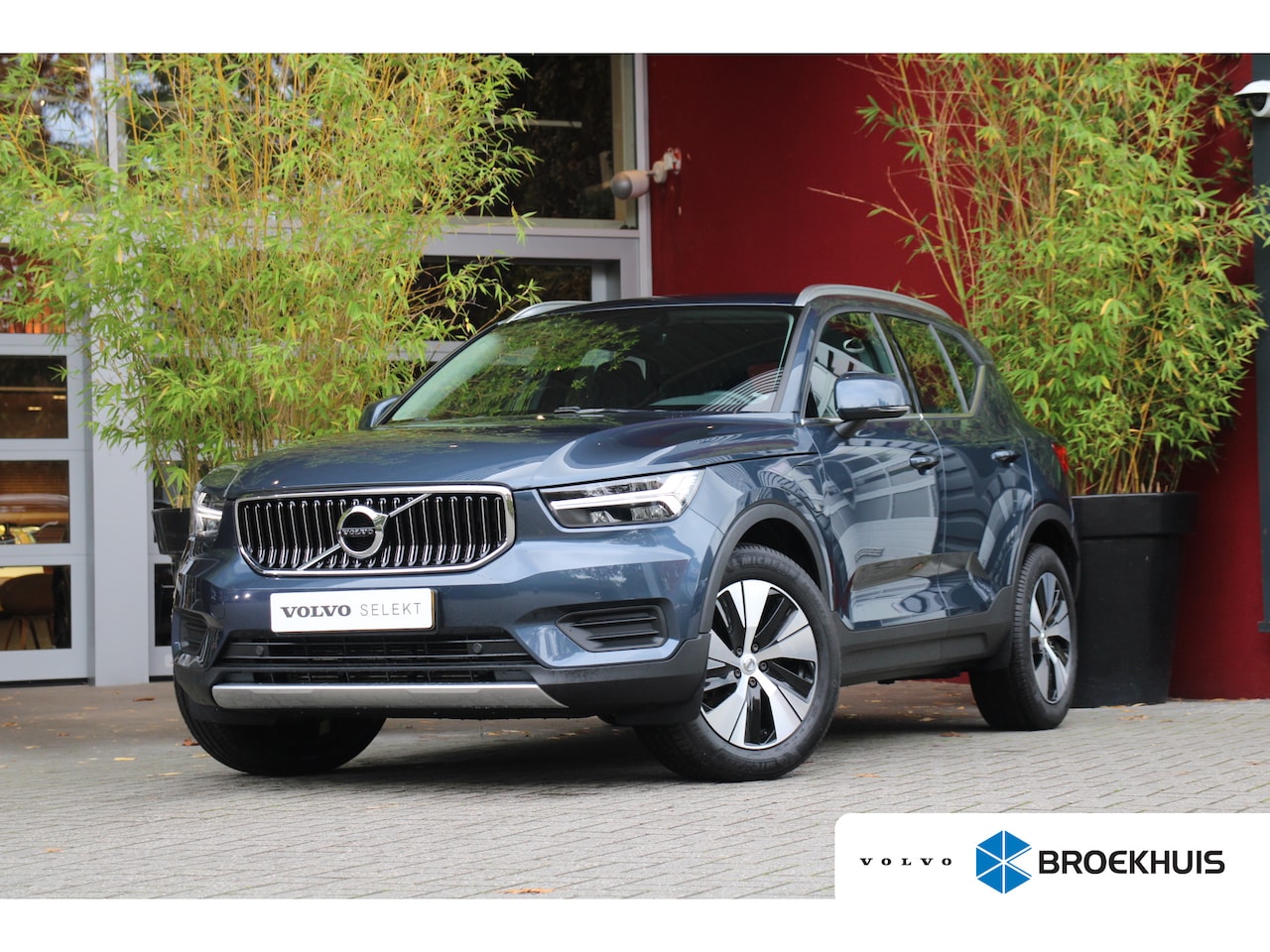 Volvo XC40 - 1.5 T4 Recharge Inscription | Achteruitrijcamera | Keyless Entry & Start | Stuurwiel verwa - AutoWereld.nl