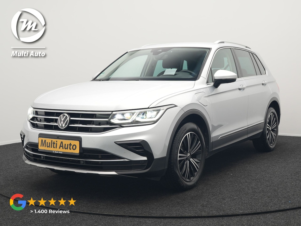 Volkswagen Tiguan - 1.4 TSI eHybrid Elegance Plug In Hybrid 245pk Dealer O.H PHEV | Adaptive Cruise | Head Up - AutoWereld.nl