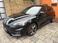Ford Focus - 1.5 EcoBoost ST Line Business ( FULL OPTIONS)