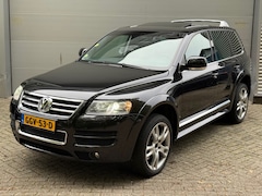 Volkswagen Touareg - 6.0 W12 Executive l 1 of 500 l Schuifdak l Trekhaak l Xenon l Luchtvering l Rijdt & Schake