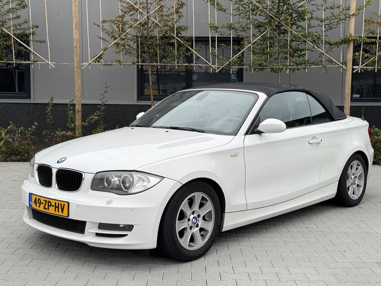 BMW 1-serie Cabrio - 120i High Executive 120i High Executive - AutoWereld.nl
