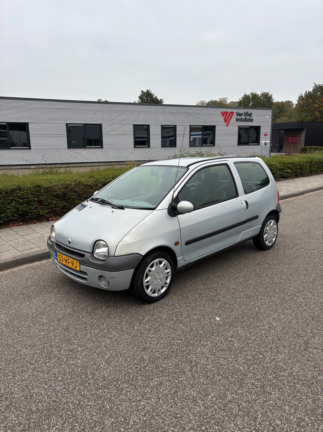 Renault Twingo - 1.2 Epicéa '' APK tot 10-10-2026 " - AutoWereld.nl